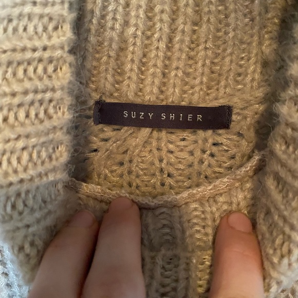 High Neck Knit Sweater - Picture 2 of 2